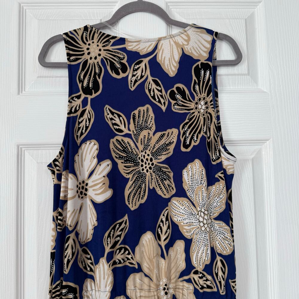 Chico's Travelers Women's Floral Slinky with Pockets Maxi Dress Size 2 US. Large - Picture 14 of 16